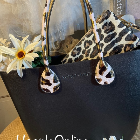 Snow Leopard 11” Tablet Sleeve/Clutch Handbag - Picture 13 of 15